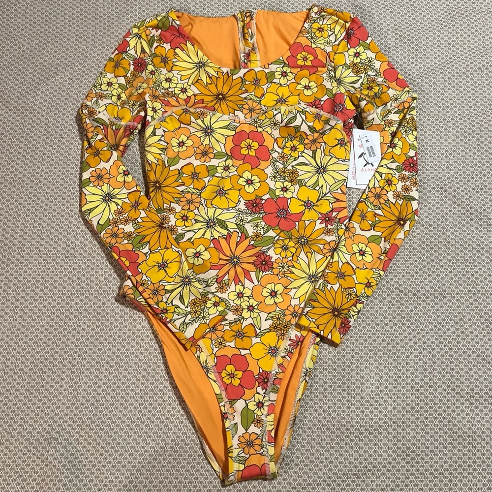 Hurley X Bathing Suit Max Blooming Groove Carrisa Moore